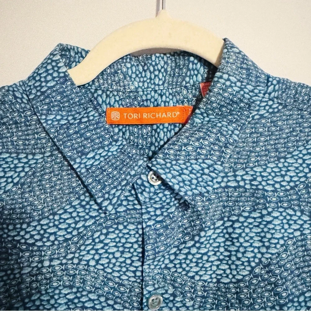 Tori Richard - Blue School of Fish Short Sleeve Button Down Shirt - Picture 4 of 6